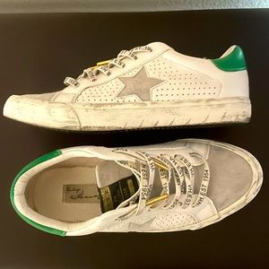 Vintage Havana sneakers.